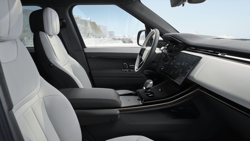 Range Rover Sport Electric.