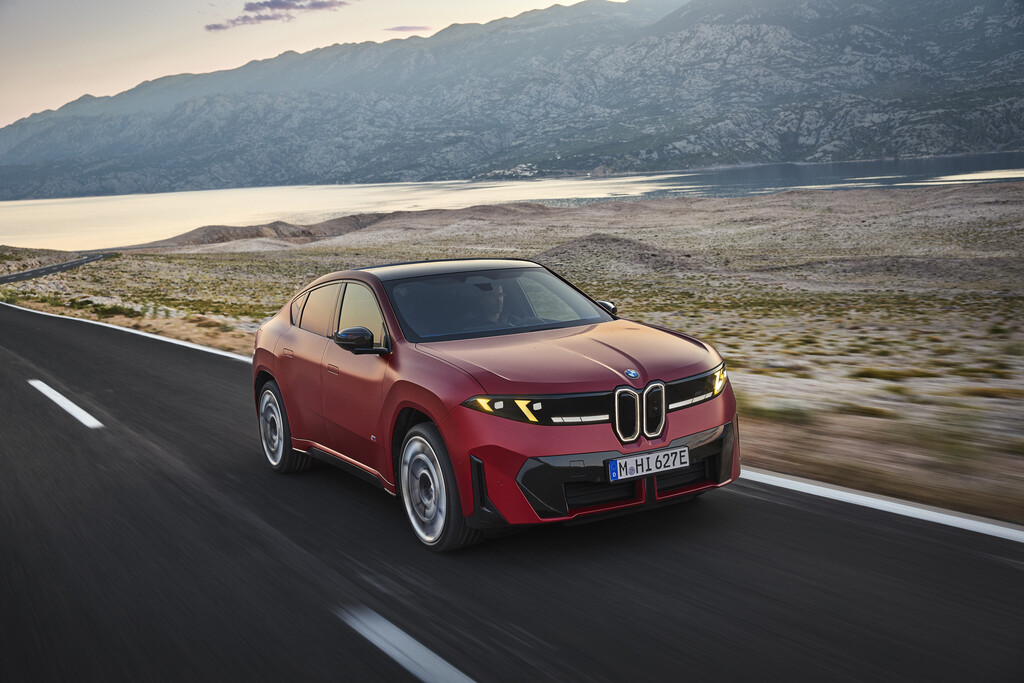 BMW iX4 M60 x-Drive.