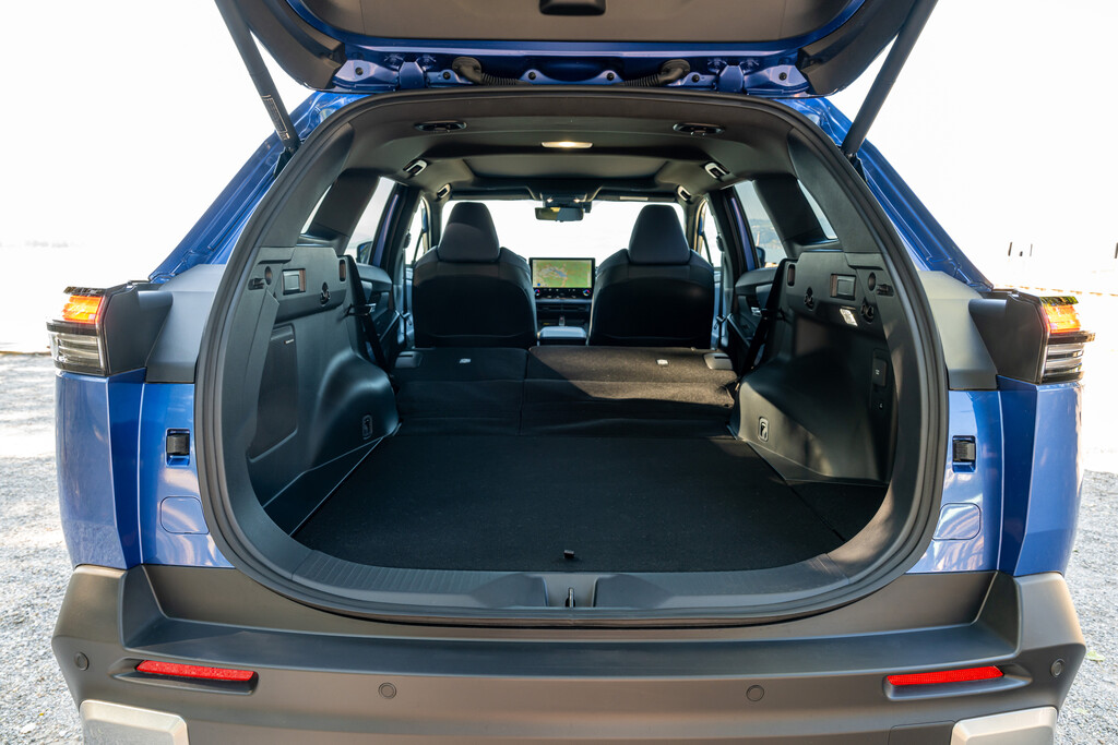 Geöffneter Gepäckraum des Subaru E-Outback
