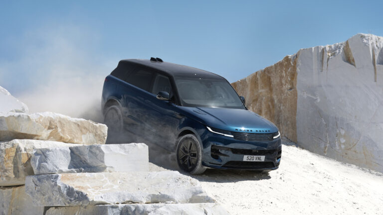 Range Rover Sport Electric.