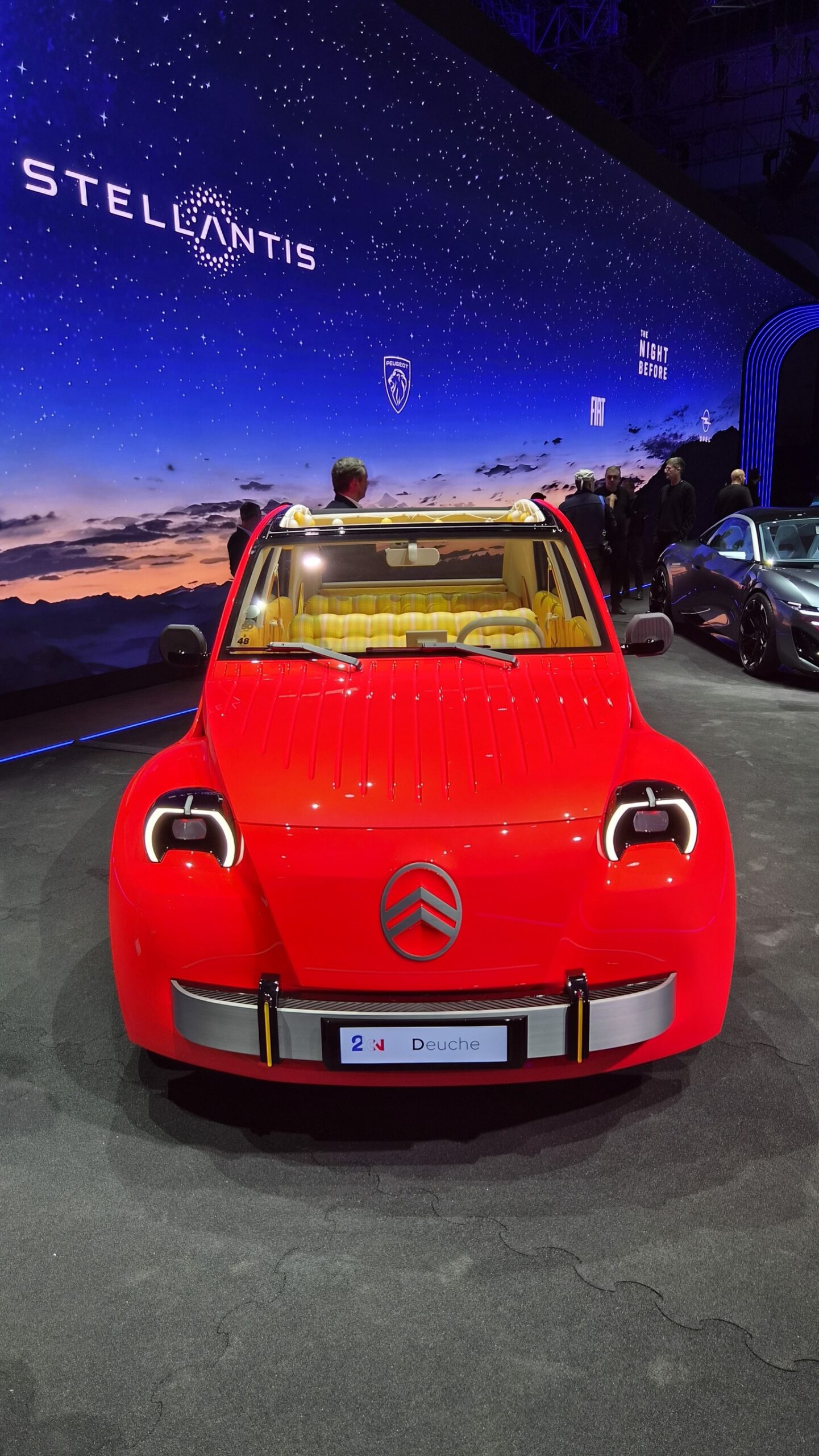 Citroën 2CV Concept beim Stellantis-Pre-Event zum Pariser Salon 2026.